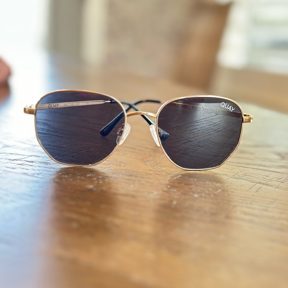 Quay Big Time sunglasses polarized